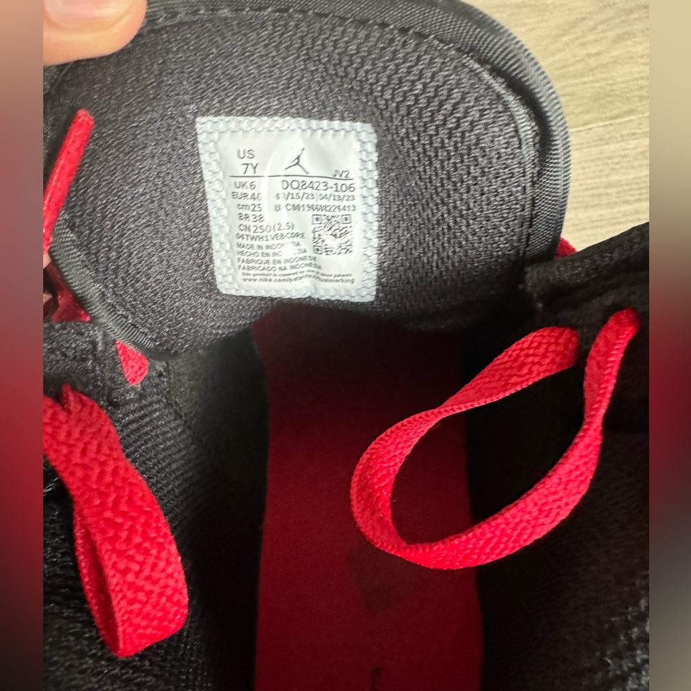 Air Jordan Mid 1 - Picture 13 of 16